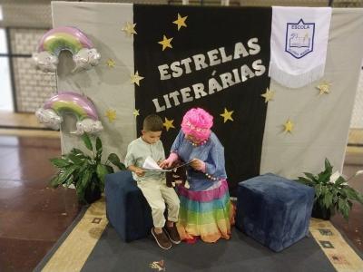 Noite de AutÃ³grafos dos alunos do Jardim 2 da Escola AluÃ­sio Maier foi um verdadeiro sucesso